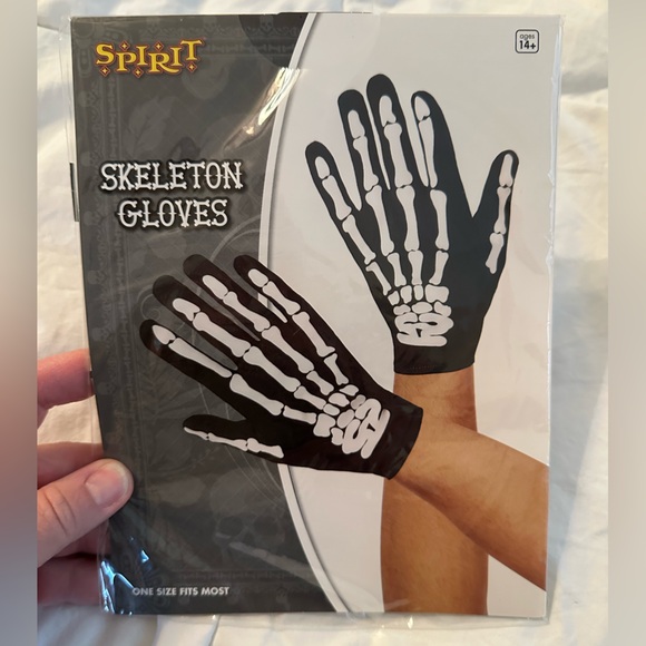 Spirit Halloween Skeleton Costume & Accessories, Halloween - Picture 9 of 16